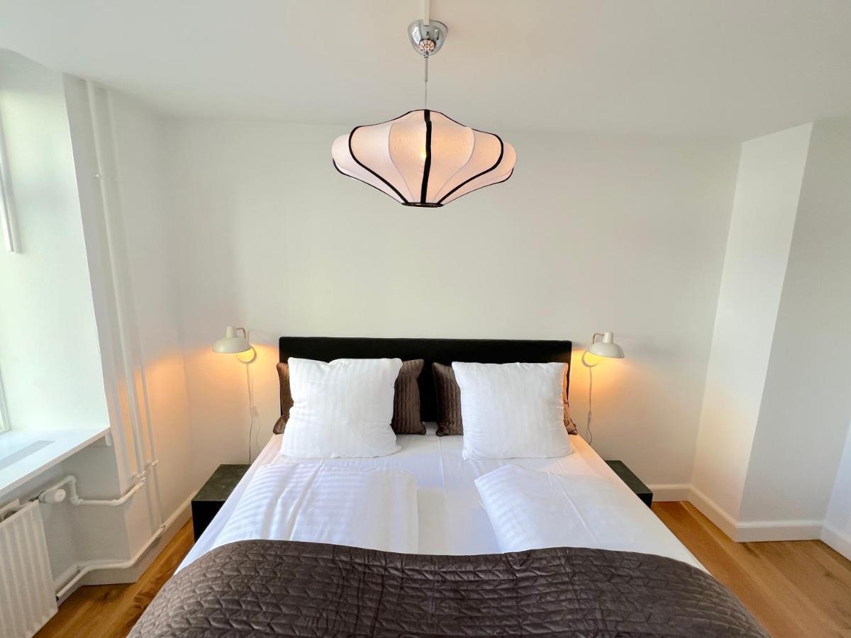 Amazing Near Tivoli Gardens & Hall Square * Copenhagen